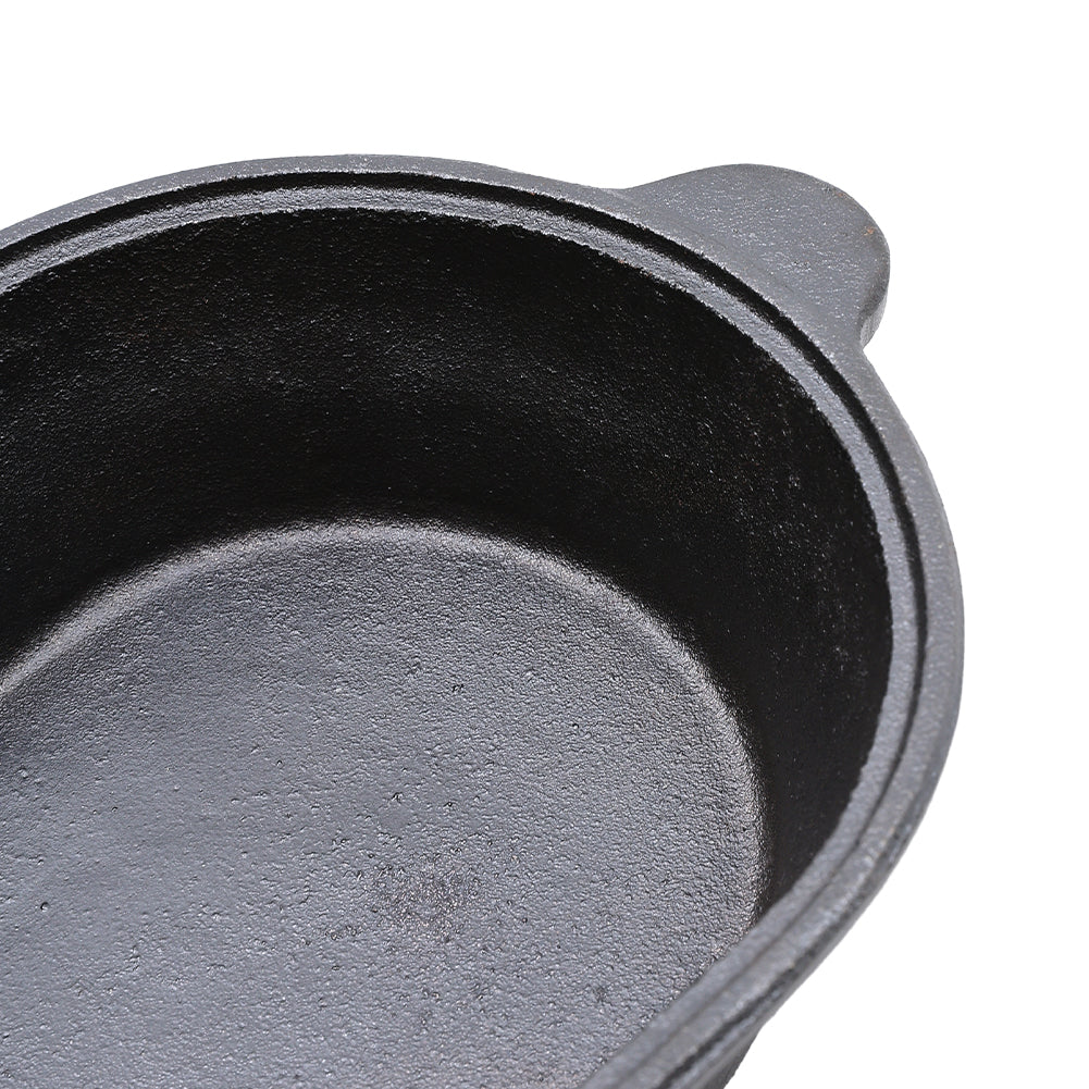 Black Oval Cast Iron Frying and Stewing Pot